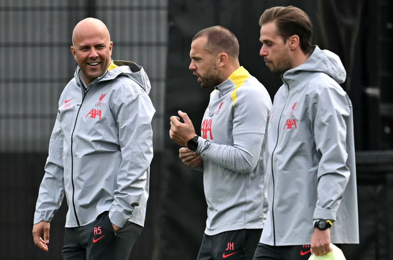 回声报：给斯洛特找助教，利物浦的选择包括库伊特