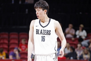 美记：我全力支持杨瀚森 他在进攻端能改变比赛走势