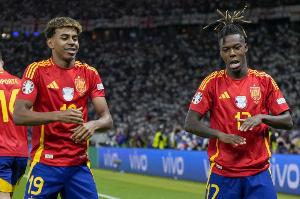 开云-失落！西媒：亚马尔得知尼科续约后没说什么，需几天时间消化