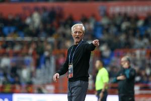 开云官网-安德森:上半程主场踢海港表现非常好 希望大家对玉昆多一些宽容