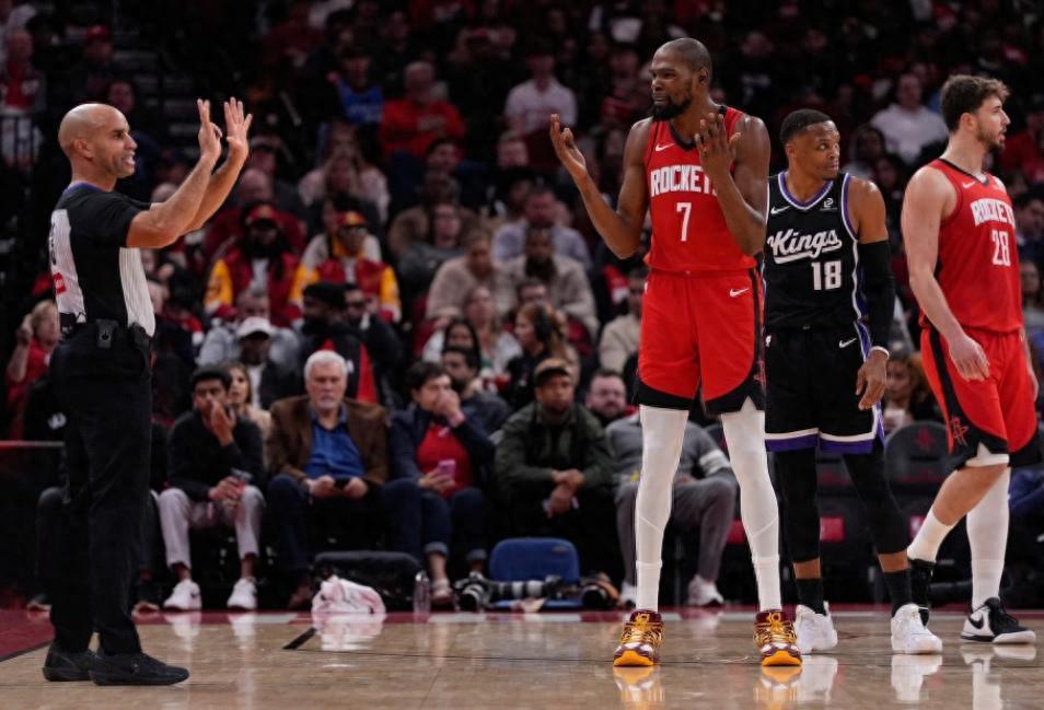 开云官网-大胜！申京28+10破纪录，阿门20+12你再打下去，火箭让联盟大结局