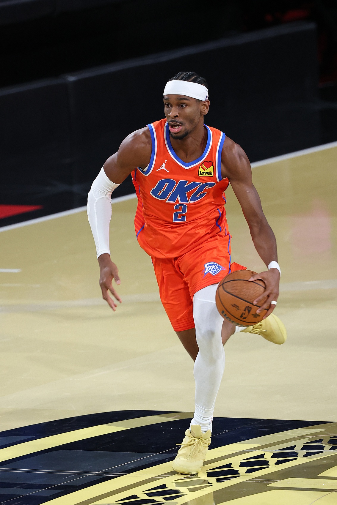 开云体育下载-乔詹库当选过!加上亚历山大 NBA共10位当过体育画报年度体育人物