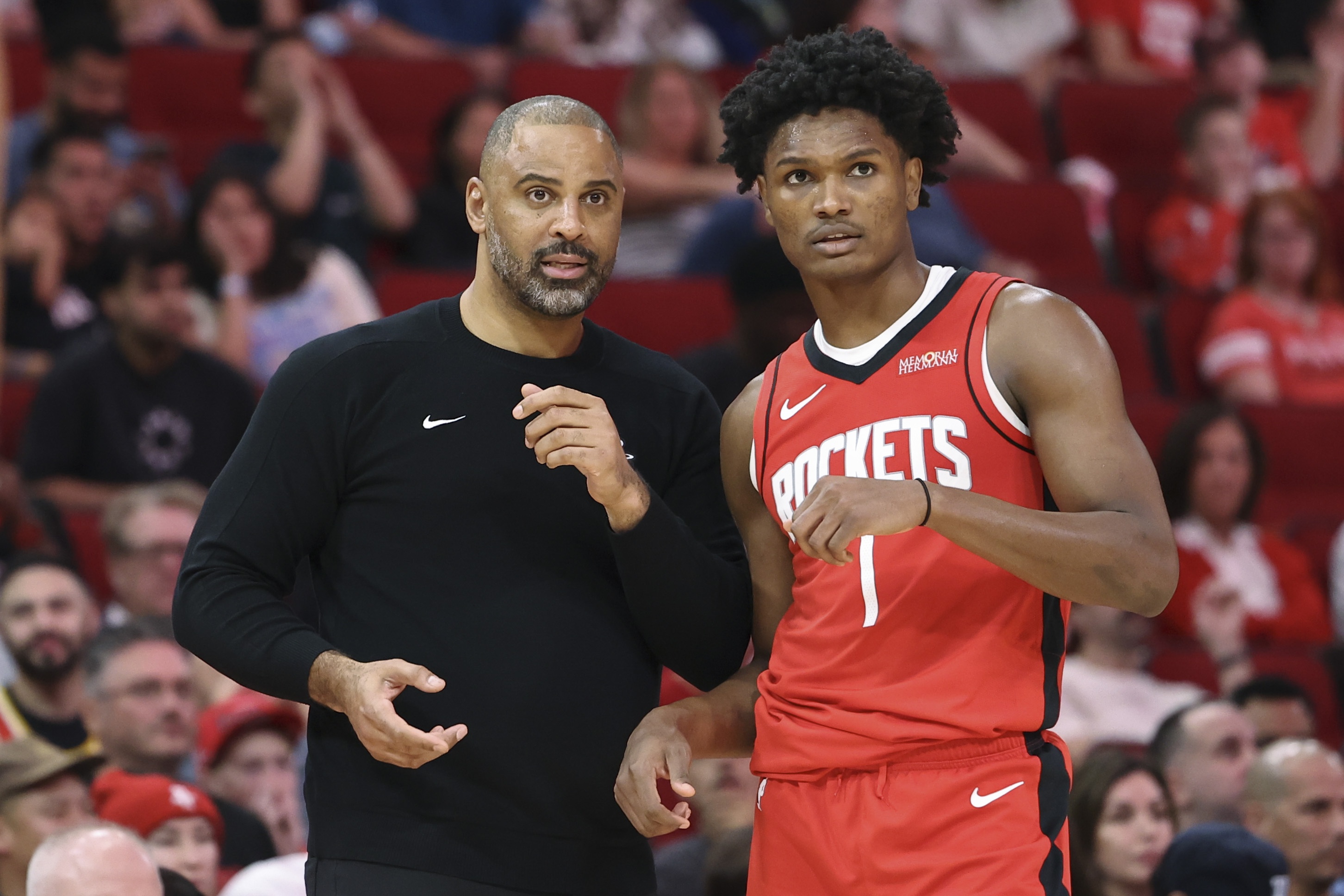 乌度卡：阿门10罚10中很关键 他在很多方面积极影响了比赛