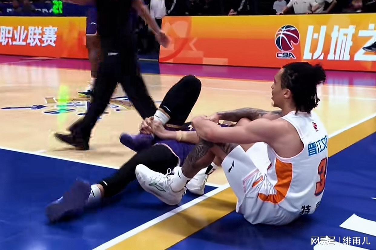 开云APP-不打了！广东强力中锋伤情曝光，强行提前复出力保主教练帅位！