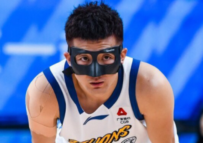 开云官网-大冷!广厦无缘30分逆转遭山东终结7连胜 布朗38分末节21分