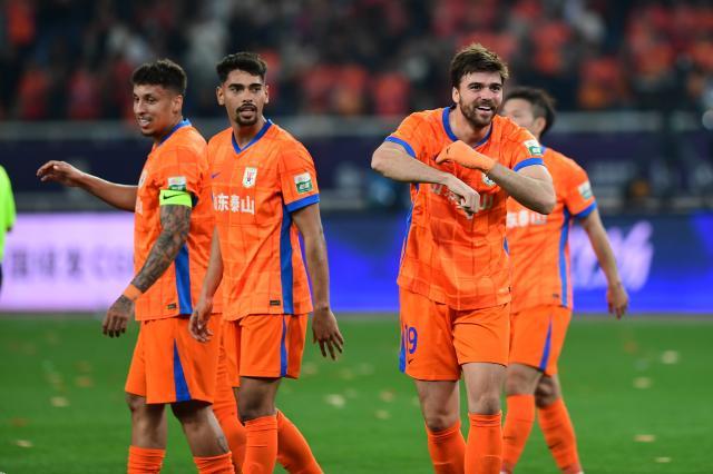 开云官网-泰山找到新方程式激活新8号 洋枪4重奏初露峥嵘